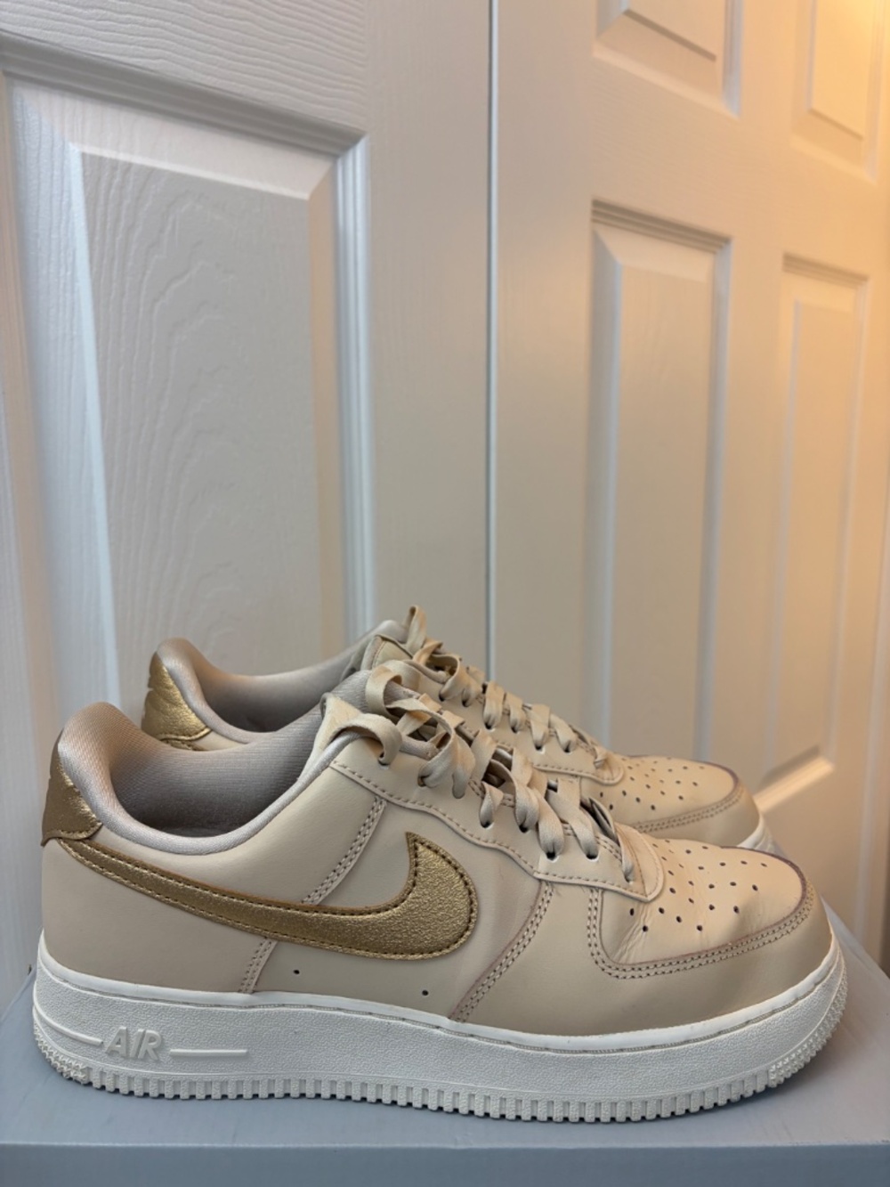 Nike Air Force 1 ’07 Sanddrift Metallic Gold Women’s 10